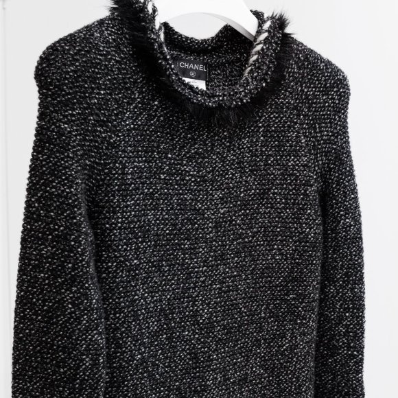 Chanel Fall 2010 Grey Tweed Sweater Dress - Picture 4 of 11